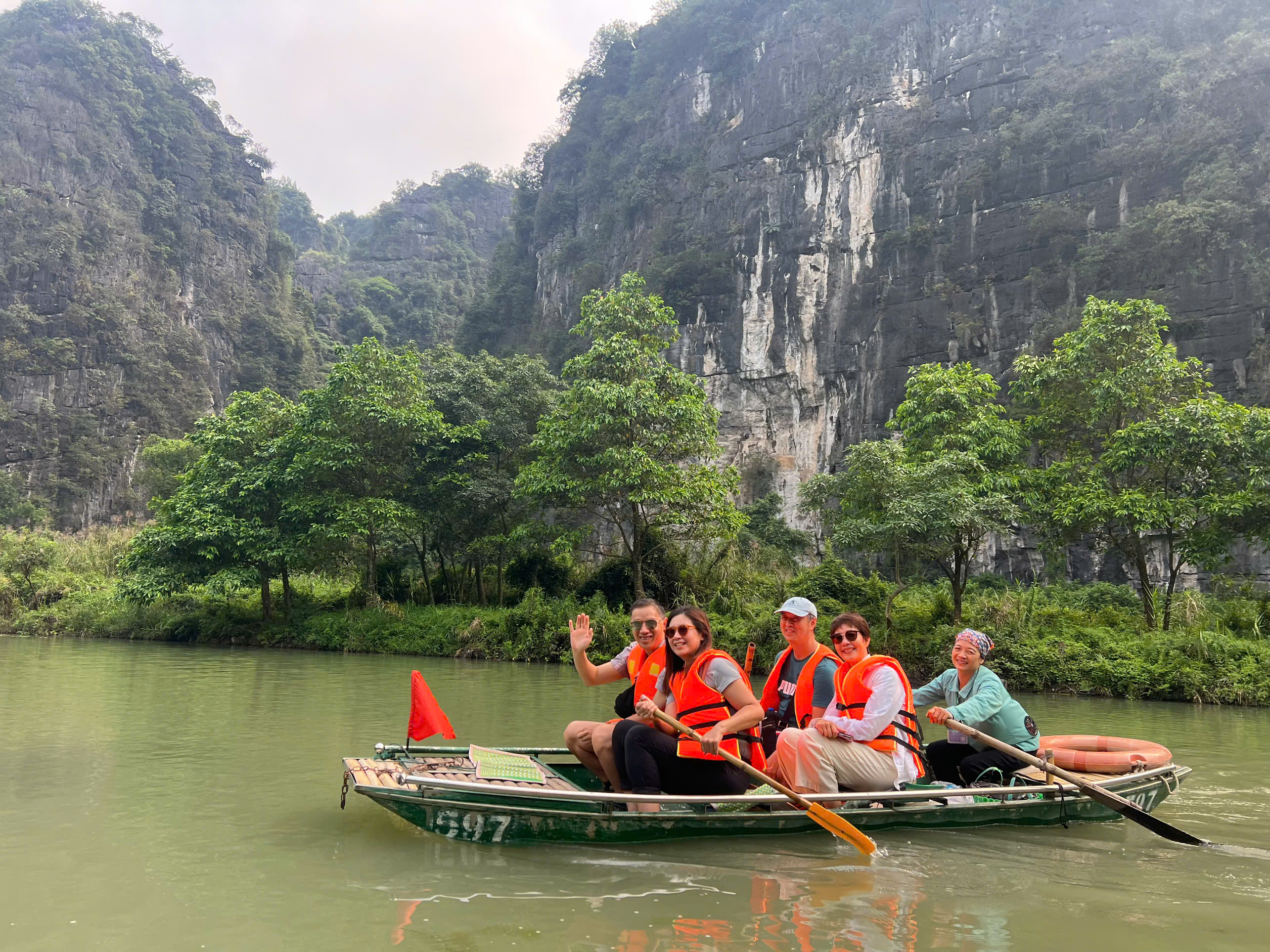 Ninh Bình – Chốn Non Nước Hữu Tình Gây Thương Nhớ